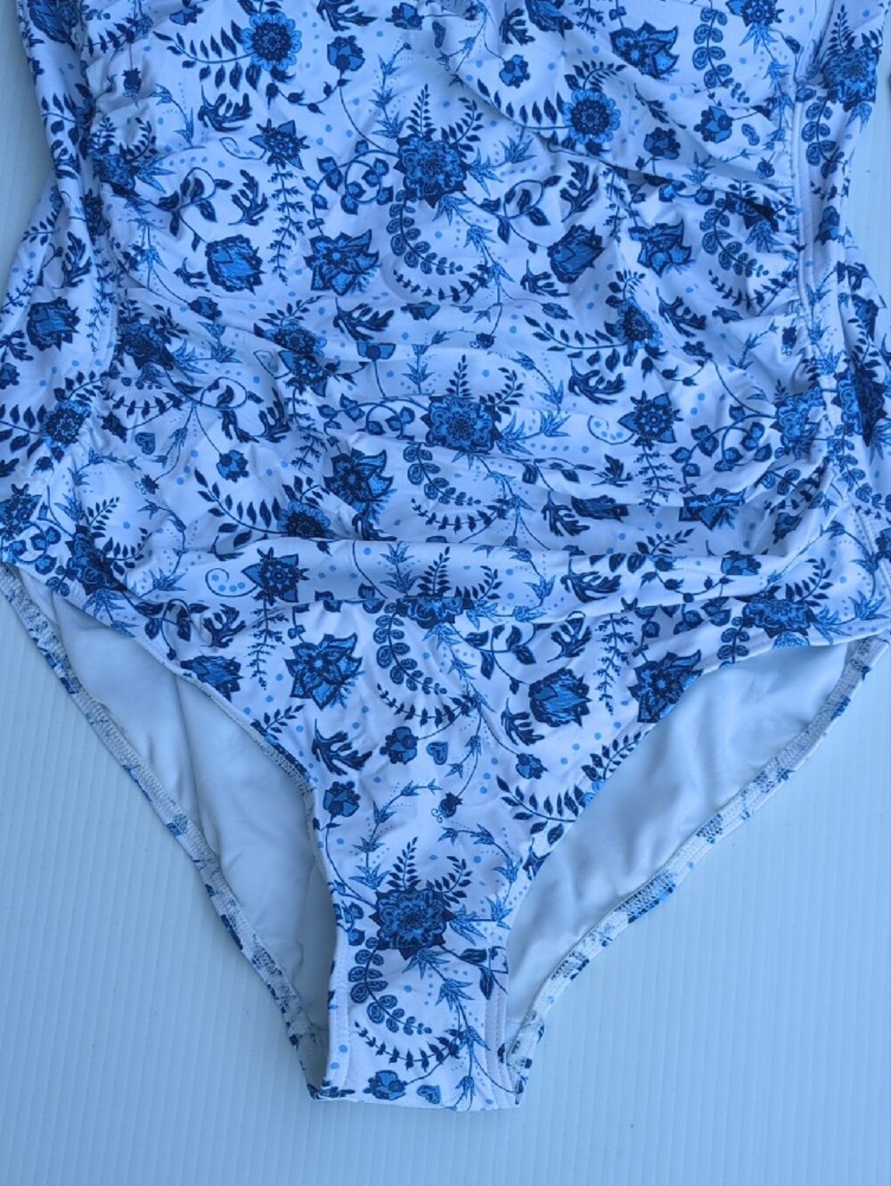 Nautuck Women's Swim White & Blue Floral One-Piece Swimsuit, Size 12 - Picture 3 of 11